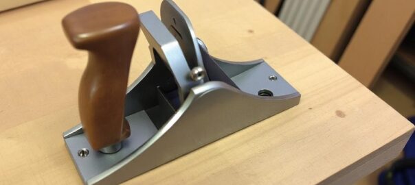 Рейсмус ручной: устройство, настройка, приёмы работы